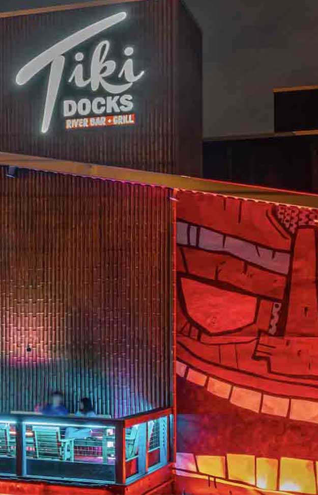 23 Restaurant Services | Tiki Docks